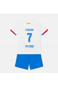Barcelona Ferran Torres #7 Jalkapallovaatteet Lasten Vieraspeliasu 2023-24 Lyhythihainen (+ Lyhyet housut)